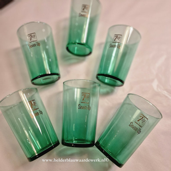 Vintage 7UP glaasjes groen (set van 6)